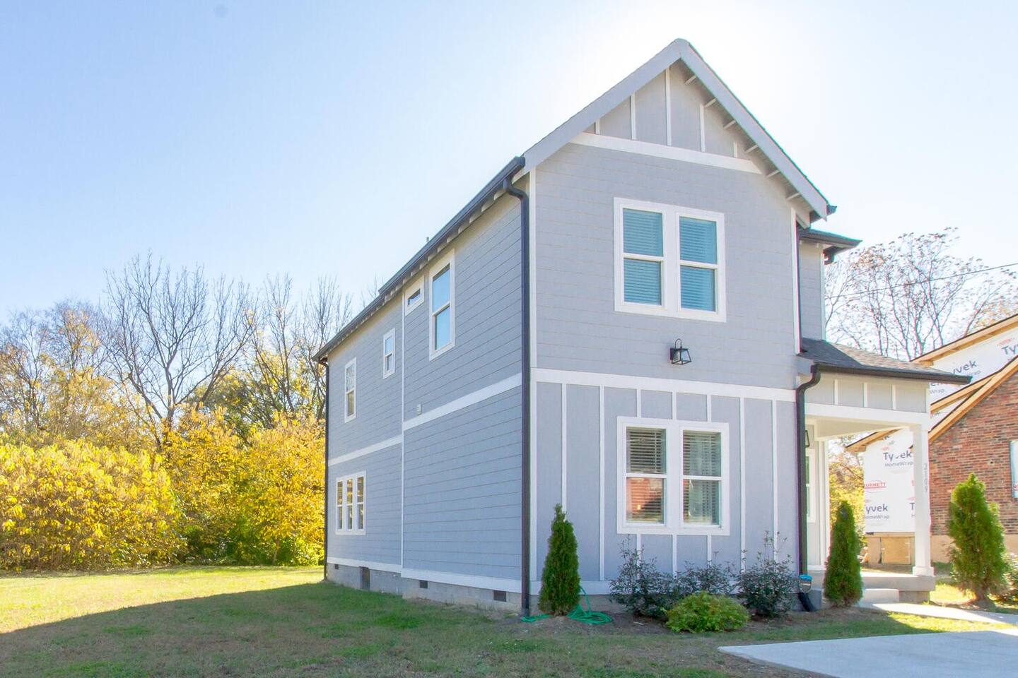 Beautiful Downtown 4 Bedroom - Great Monthly!