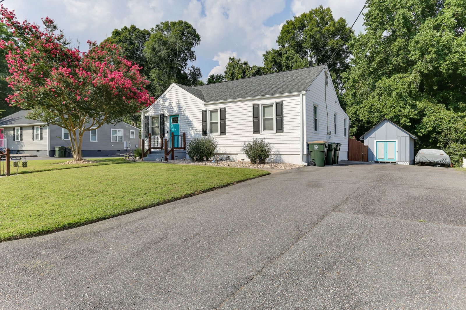 3 Bedroom - Next to Busch Gardens!