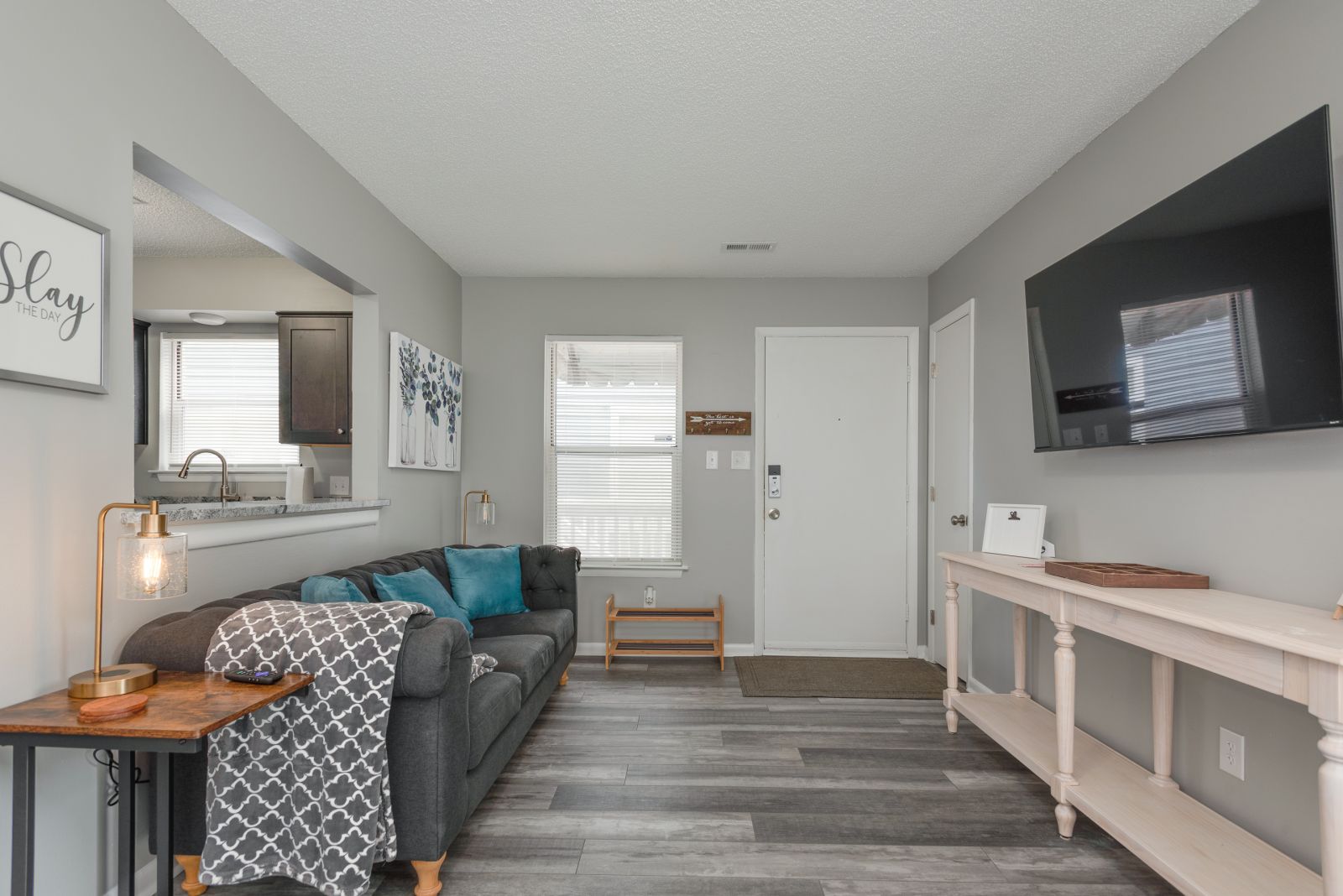 Saint James 2 Bedroom, 2 Bathroom Condo